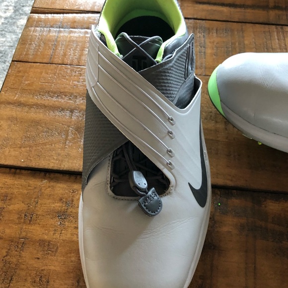 nike tw 17 golf shoes